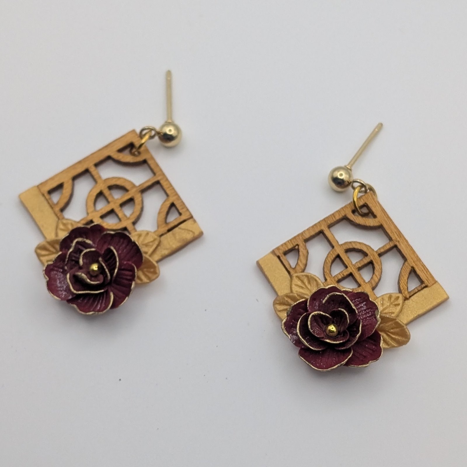 Burgundy Rose Lattice Drops - Image 2